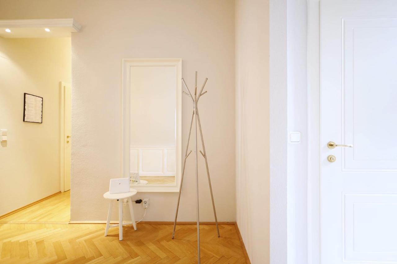 Heymi Apartments Karlsplatz Viena Exterior foto