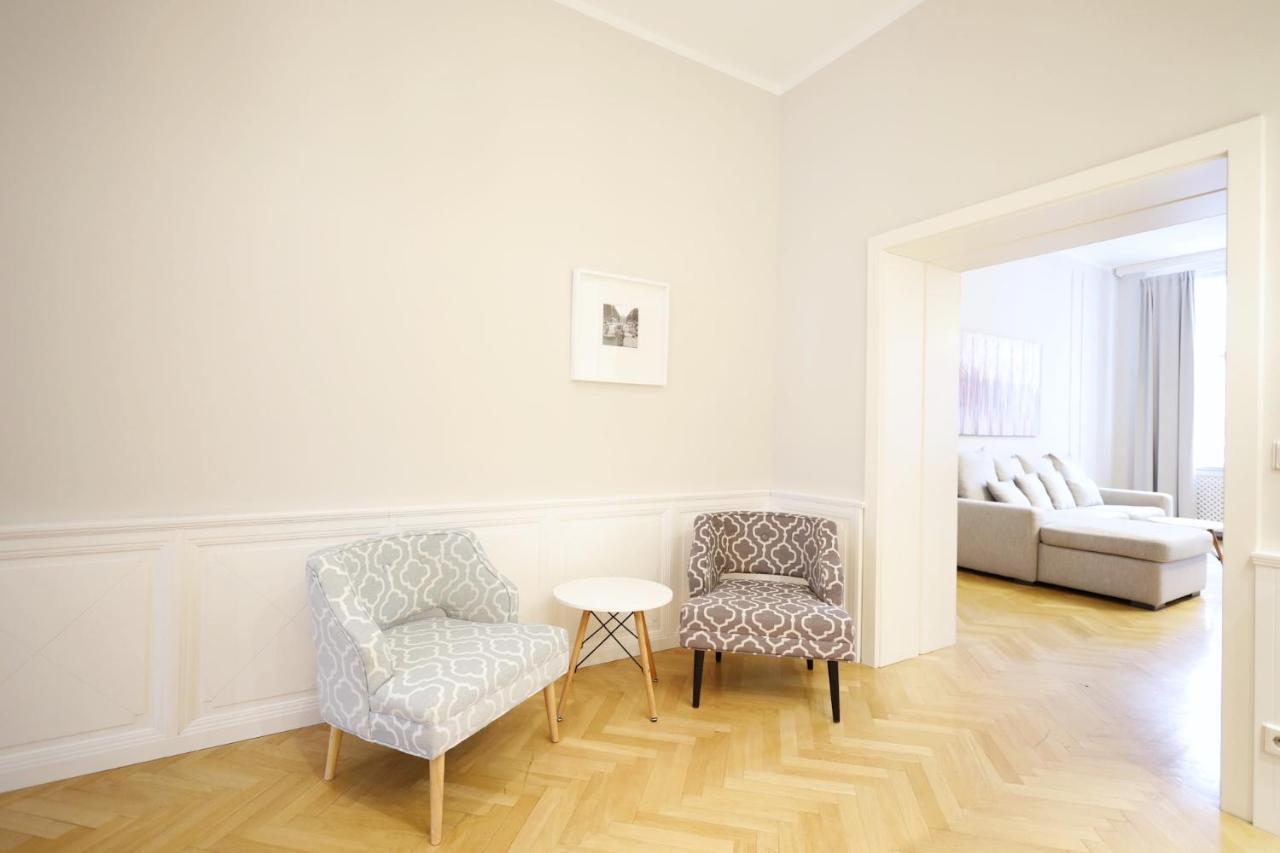 Heymi Apartments Karlsplatz Viena Exterior foto
